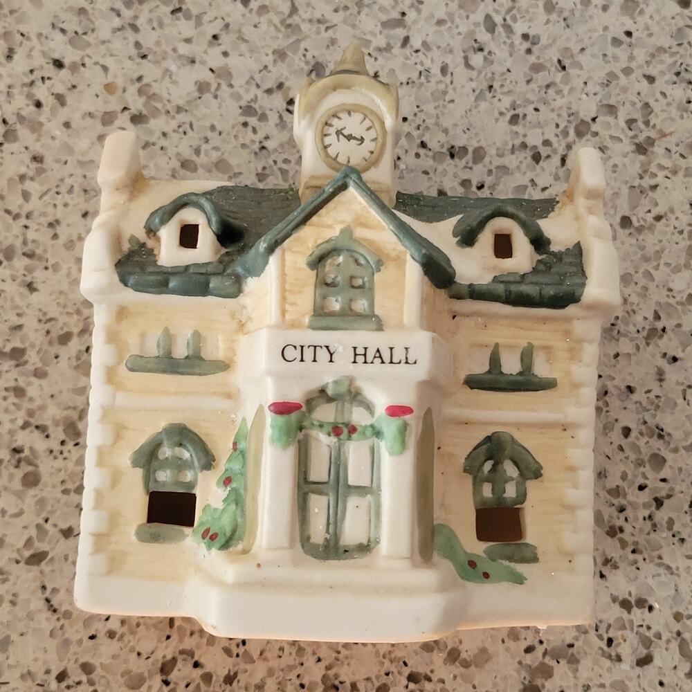 VTG 90s Victorian Village Collectibles Christmas Handpainted CITY HALL 1996
